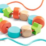 ⁦تمرير القطع بالخيط⁩   الصورة ⁦3⁩