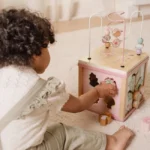 ⁦Wooden Activity Cube | Fairy Garden⁩ – תמונה ⁦9⁩