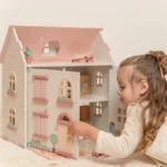 ⁦بيت الدمى الخشبي⁩   الصورة ⁦2⁩