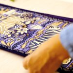 ⁦تلوين على شال حرير⁩   الصورة ⁦6⁩